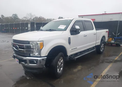 2017 Ford F-250 Lariat z USA, uszkodzony, nr VIN 1FT7W2BT0HEC94708